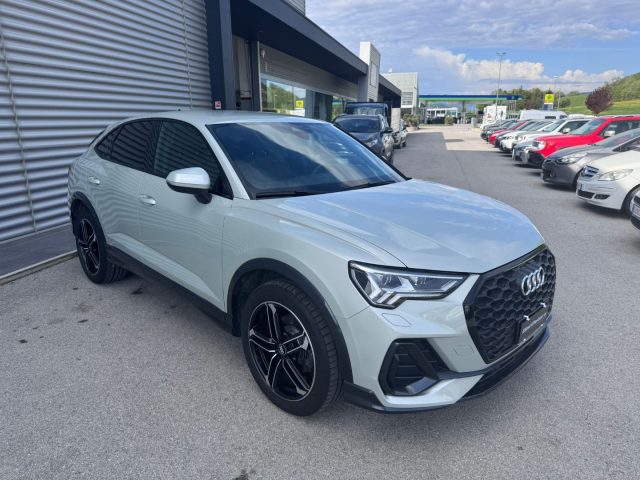 Audi Q3 SPB 35TDI S-tronic Identity Black S-line SPORTBACK - foto 3 di 4
