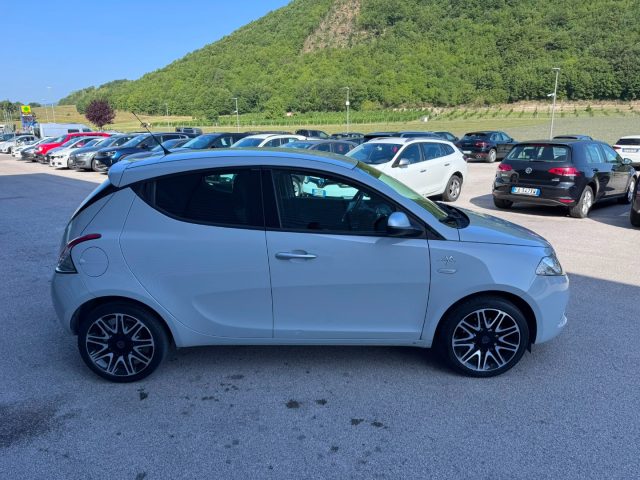 Lancia Ypsilon 1.2 fire 69 CV 5 porte Gold OK NEOPATENTATO - foto 4 di 4