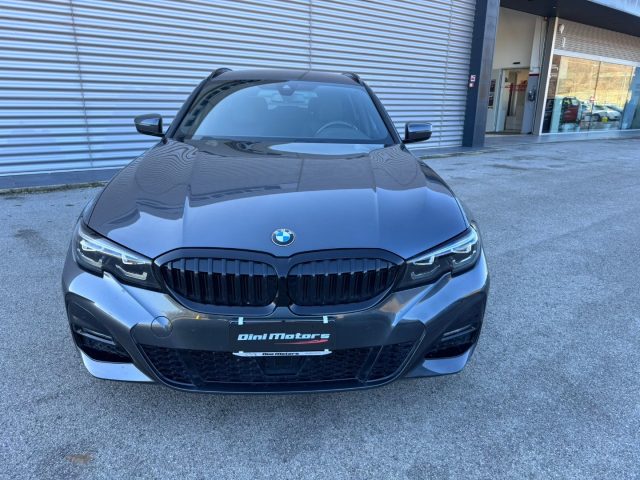 BMW 320 d xDrive Touring Msport 4x4 Virtual Cockpit M-spor - foto 2 di 4