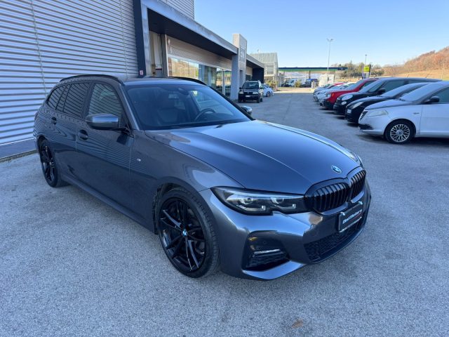 BMW 320 d xDrive Touring Msport 4x4 Virtual Cockpit M-spor - foto 3 di 4