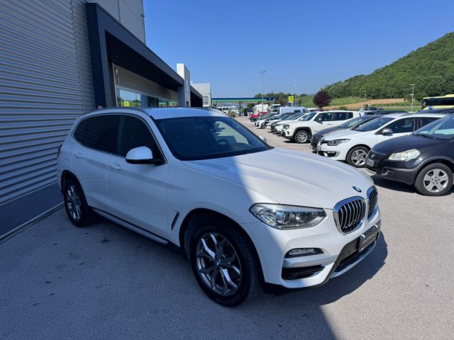 BMW X3 xDrive 20d Business Advantage 4X4 AWD - foto 3 di 4