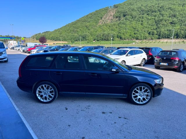 Volvo V50 2.0 D cat R-Design OK NEOPATENTATI - foto 4 di 4