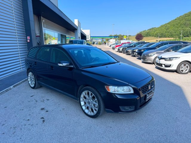 Volvo V50 2.0 D cat R-Design OK NEOPATENTATI - foto 3 di 4