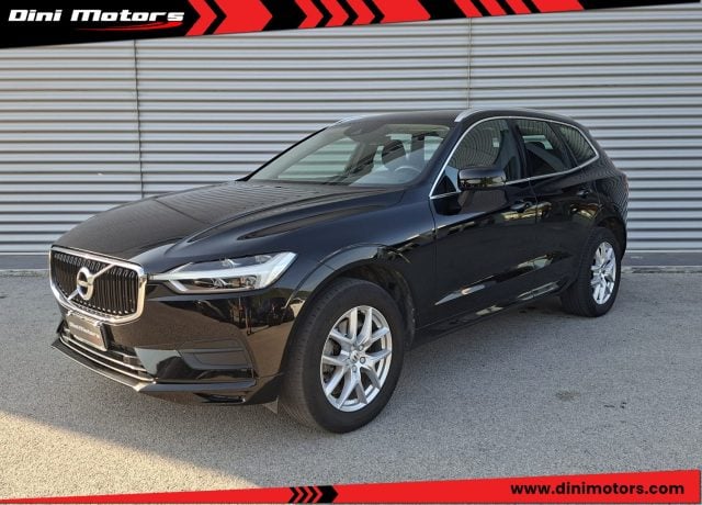 Volvo XC60 B4 (d) AWD Geartronic Business Plus 4x4 usato a SANT ANGELO IN VADO