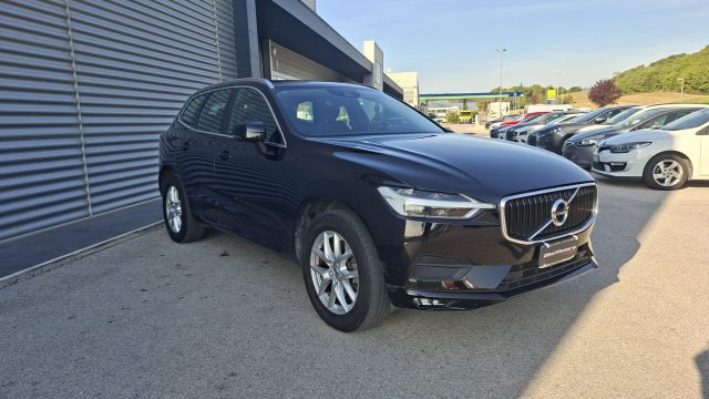 Volvo XC60 B4 (d) AWD Geartronic Business Plus 4x4 - foto 3 di 4