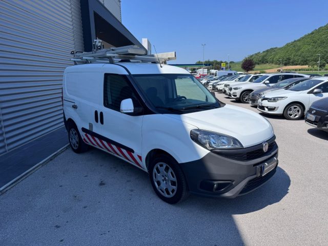 Fiat Doblo Doblò 1.4 METANO Cargo OFFICINA MOBILE IVA ESPOSTA - foto 3 di 4