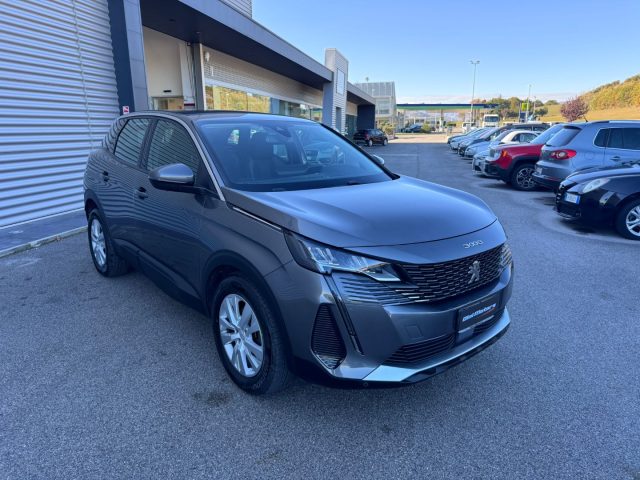 Peugeot 3008 130cv EAT8 ALLURE IVA ESPOSTA LEGGE 104 - foto 3 di 4