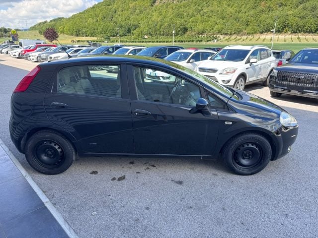 Fiat Grande Punto 1.3 MJT 90 CV 5 porte Dynamic OK NEOPATENTATI - foto 4 di 4