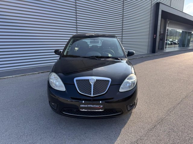 Lancia Ypsilon 1.2 Passion IMPIANTO METANO ok neopantentato - foto 2 di 4