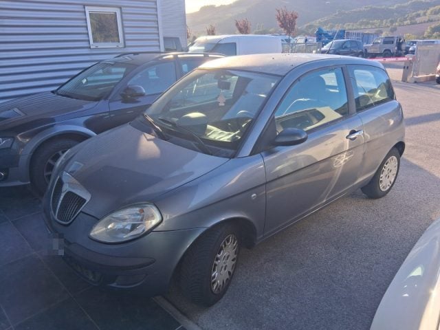 Lancia Ypsilon 1.2 benzina OK NEOPATENTATI, del 2005, 214.000 km, in vendita a Sant Angelo In Vado (PU)