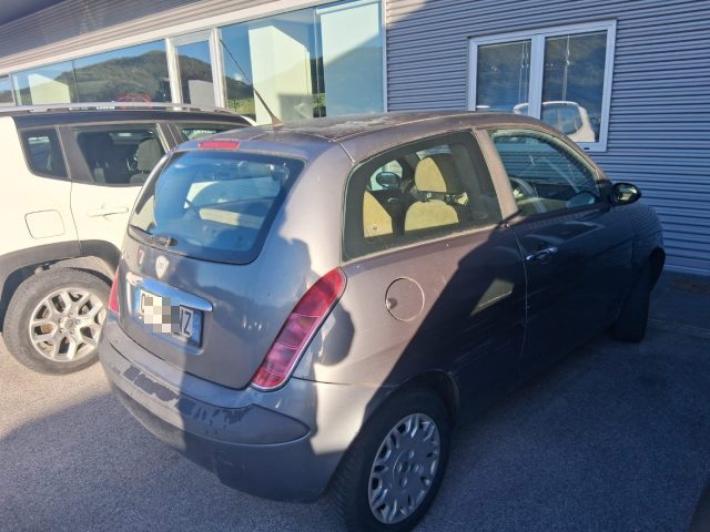 Lancia Ypsilon 1.2 benzina OK NEOPATENTATI - foto 3 di 4