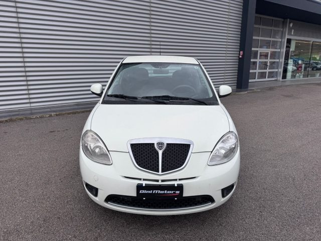 Lancia Ypsilon 1.2 Benzina OK NEOPATENTATI - foto 2 di 4