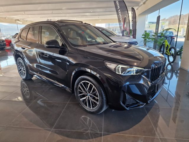 BMW X1 sDrive18d Msport Tetto Panoramico HUD H&K Full LED - foto 3 di 4