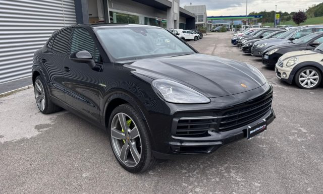 Porsche Cayenne Coupé 3.0 V6 E-Hybrid PASM PANO BOSE IVA ESPOSTA - foto 3 di 32