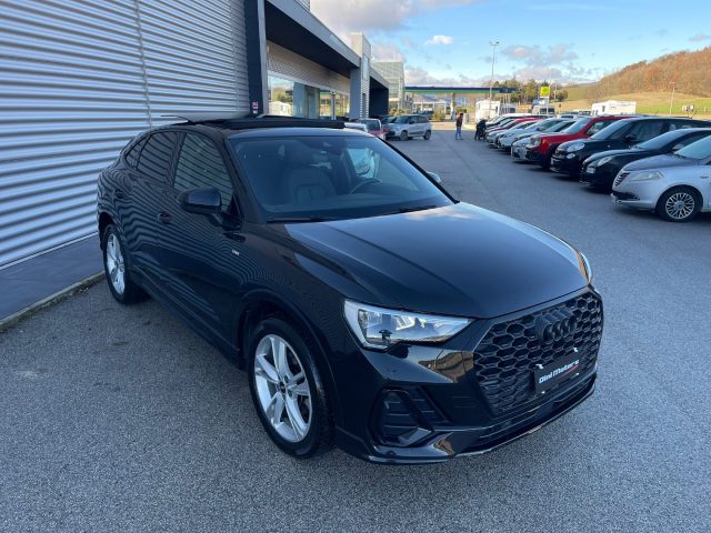 Audi Q3 SPB 35 TDI Stronic Identity Black S-line SPORTBACK - foto 3 di 4