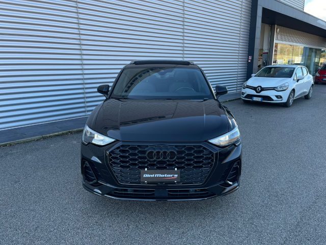 Audi Q3 SPB 35 TDI Stronic Identity Black S-line SPORTBACK - foto 2 di 4