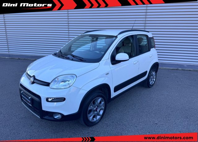 Fiat Panda 1.3 MJT S&S 4x4 ELD BLOCCAGGIO awd Neopatentati usato a SANT ANGELO IN VADO