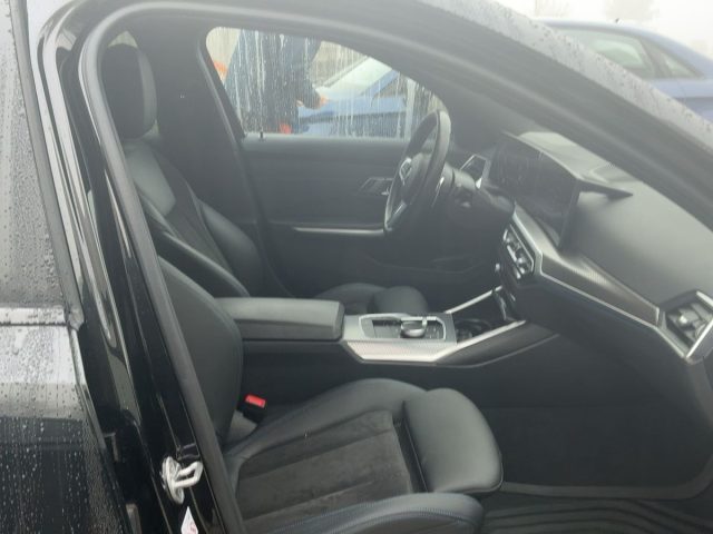 BMW 320 d xDrive Touring FULL Msport 4x4 MY23 M-sport PRO, del 2023, 53.798 km, in vendita a Sant Angelo In Vado (PU)