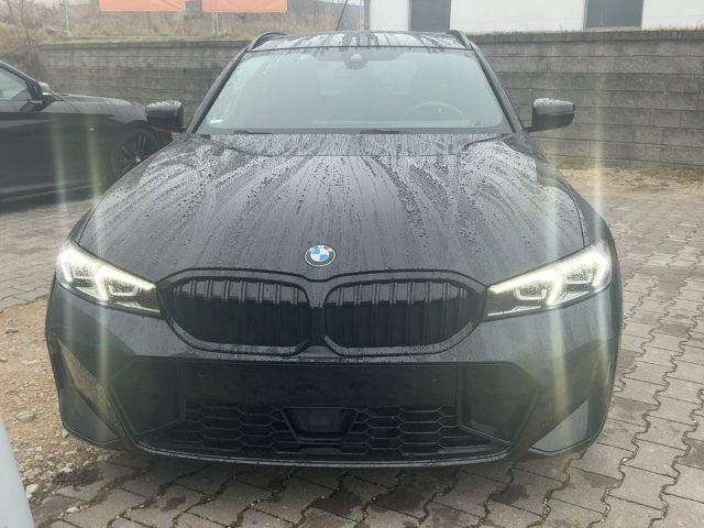 BMW 320 d xDrive Touring FULL Msport 4x4 MY23 M-sport PRO - foto 4 di 4