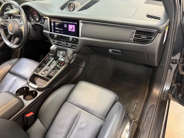 Porsche Macan 2.0 CHRONO SPORT PASM TETTO IVA ESPOSTA LEGGE 104, del 2022, 47.000 km, in vendita a Sant Angelo In Vado (PU)