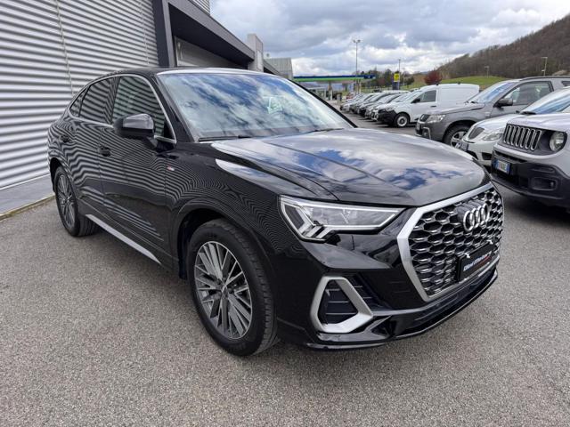 Audi Q3 SPB 35 TFSI S tronic S line Sline Sportback s-line - foto 2 di 4