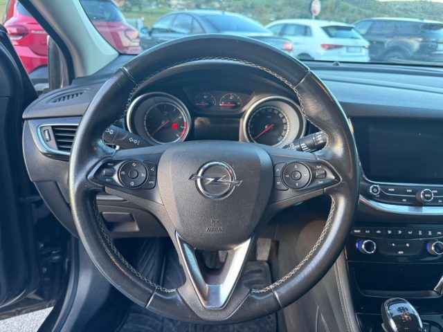 Opel Astra 1.4 Turbo 110CV EcoM Sports Tourer Metano wagon, del 2018, 150.000 km, in vendita a Sant Angelo In Vado (PU)