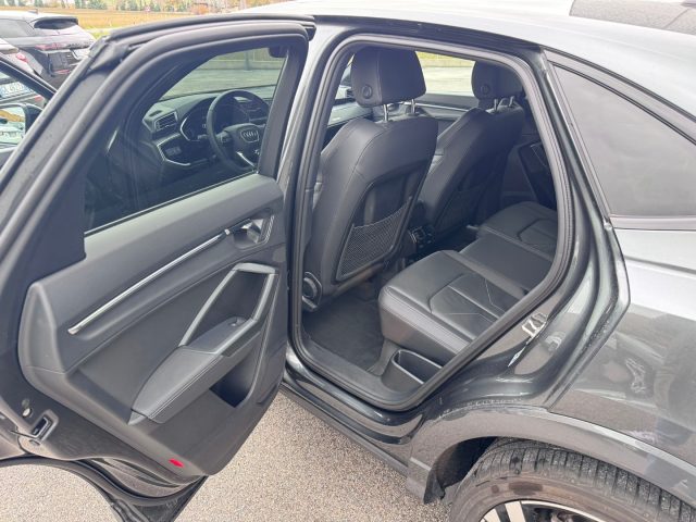 Audi Q3 SPB 35 TDI Stronic Identity Black S-line SPORTBACK usato a SANT ANGELO IN VADO