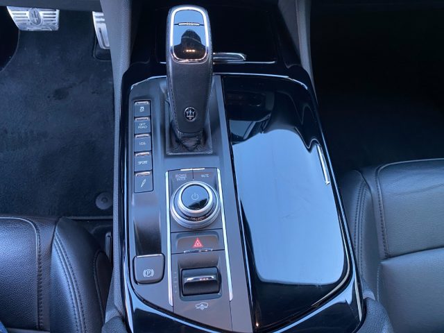Maserati Levante V6 AWD GRANSPORT 350cv 4x4 IVA ESPOSTA usato a SANT ANGELO IN VADO