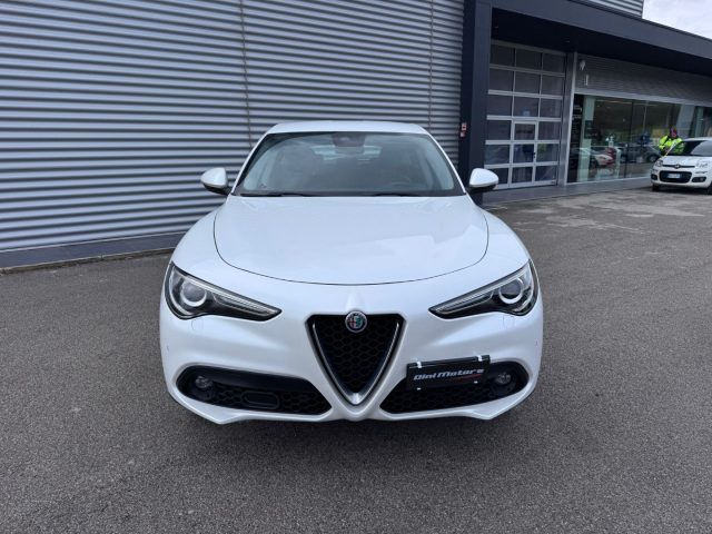 Alfa Romeo Stelvio 2.2 Turbodiesel perla 210 CV AT8 Q4 Super 4x4 4WD usato a SANT ANGELO IN VADO