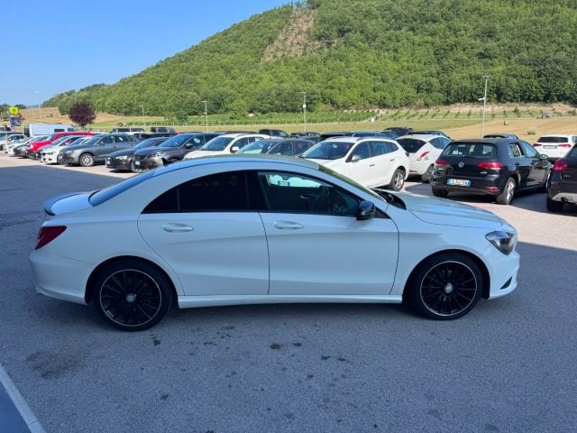 Mercedes-Benz CLA 200 CDI Premium 2.2 diesel cerchi AMG Sport - foto 4 di 4