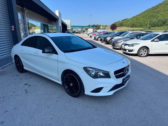Mercedes-Benz CLA 200 CDI Premium 2.2 diesel cerchi AMG Sport - foto 3 di 4