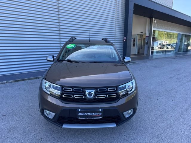 Dacia Sandero Stepway 0.9 TCe Turbo GPL 90 CV S&S Comfort - foto 2 di 4