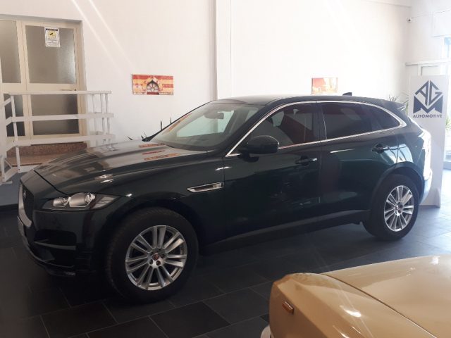 Jaguar F-Pace 2.0D 180CV AWD aut. Portfolio My18 - foto 4 di 4