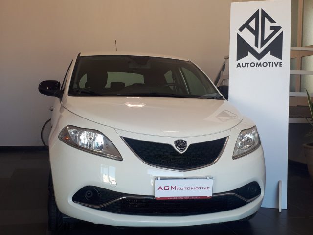 Lancia Ypsilon 1.3 MJT 16V 95 CV 5 porte S&S usato a MELPIGNANO