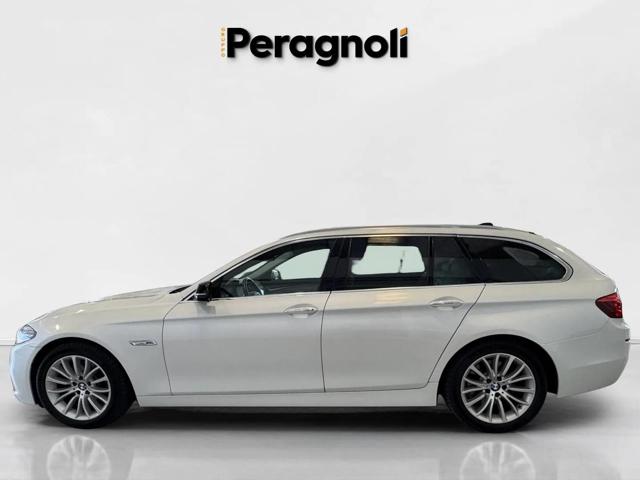 BMW 520 d xDrive Touring Luxury - foto 2 di 4