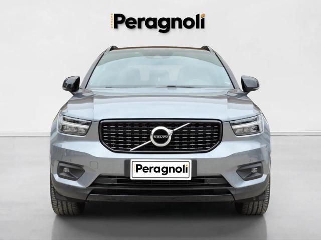 Volvo XC40 D3 Geartronic R-design - foto 2 di 22