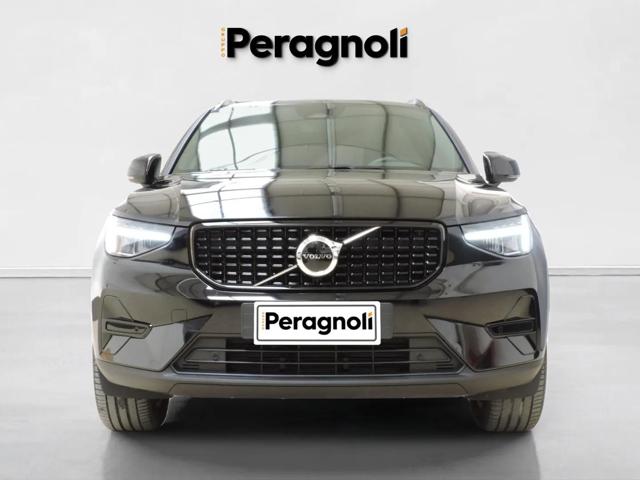 Volvo XC40 B3 automatico Plus Dark Aziendale - foto 3 di 4