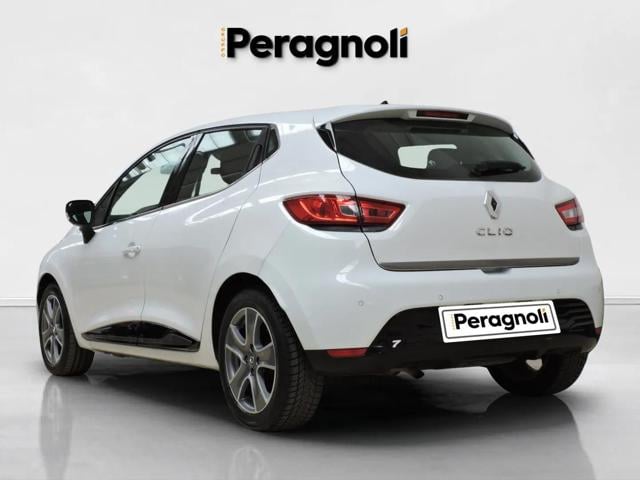 Renault Clio 1.2 75CV 5 porte Live - foto 4 di 4