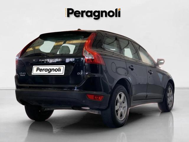 Volvo XC60 D3 Geartronic Momentum - foto 3 di 4