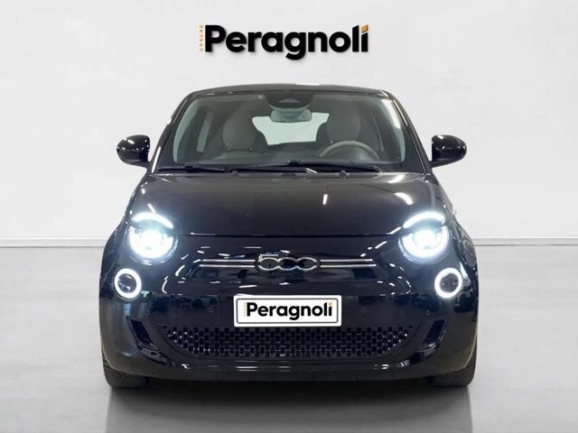Fiat 500e 3+1 42 kWh La Prima - foto 2 di 4