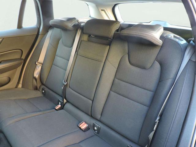 Volvo V60 B4 (d) Geartronic Momentum Business usato a FIRENZE