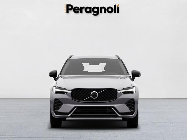 Volvo XC60 T6 Plug-in hybrid AWD automatico Plus Dark - foto 2 di 4