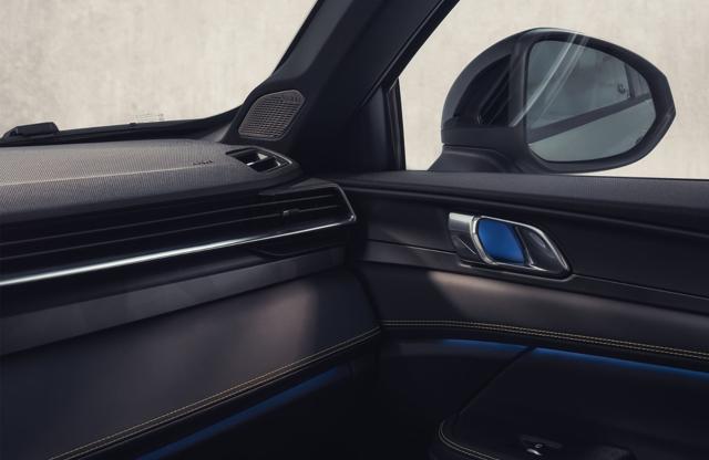 Lynk & Co 1 1.5 TD PHEV MORE AUTOMATICA, del 2025, in vendita a Firenze (FI)