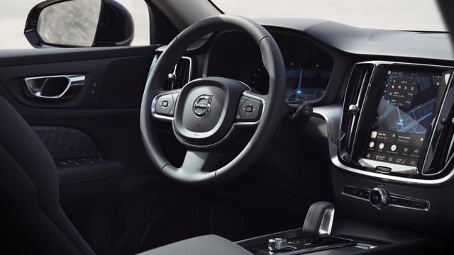 Volvo V60 B4 (Benzina) CORE AUTOMATICA - foto 3 di 4