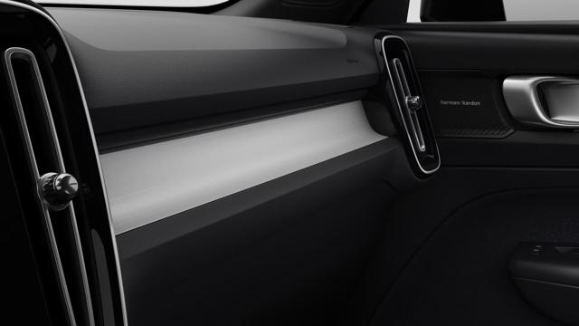 Volvo XC40 B3 ESSENTIAL AUTOMATICA, del 2025, in vendita a Firenze (FI)