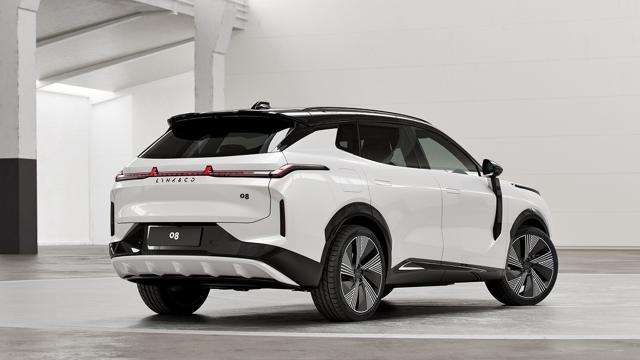 Lynk & Co 8 1.5 Plug-in Hybrid CORE AUTOMATICA - foto 3 di 4