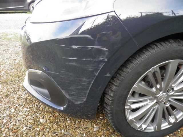 Peugeot 208 208 1.2 PURETECH 82 SES 5P ACTIVE - foto 4 di 4