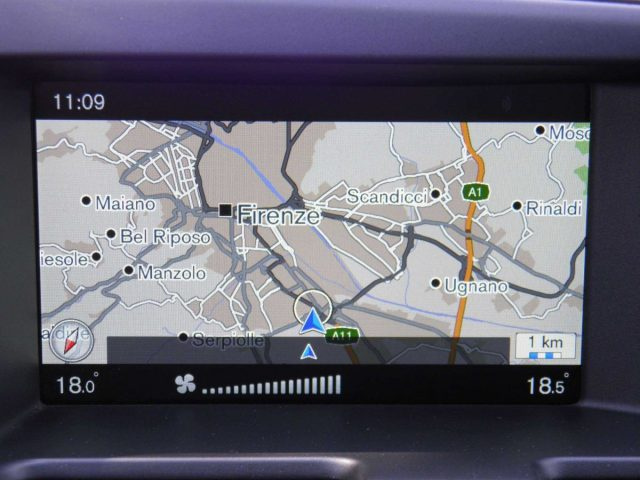 Volvo XC60 D4 Kinetic - foto 4 di 4