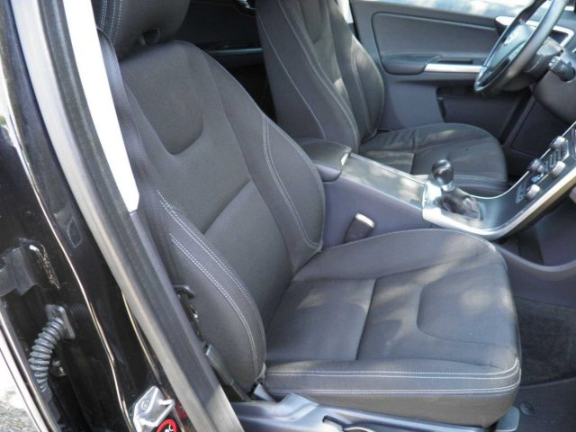 Volvo XC60 D4 Kinetic usato a FIRENZE