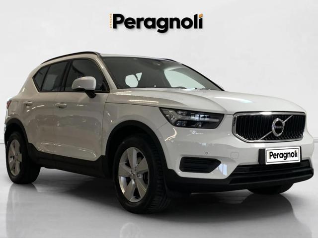 Volvo XC40 D3 Momentum - foto 3 di 4
